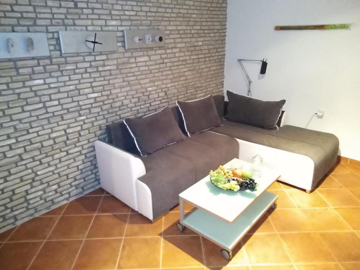 Apartments Popi Klenovica Eksteriør bilde
